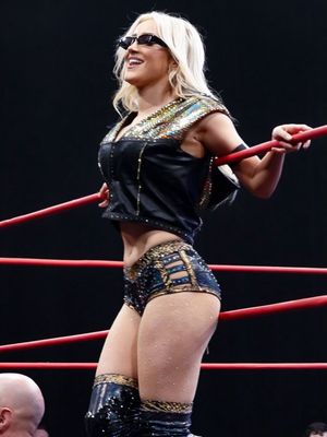 Image post by @thewrestlingclassic on Instagram