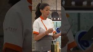 Video post by @telemundo on YouTube