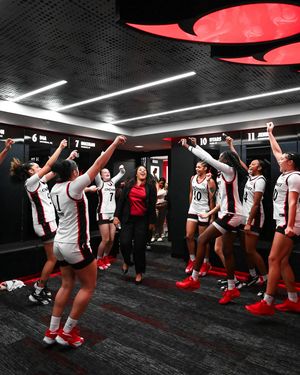 Image post by @lensportfolio on Instagram