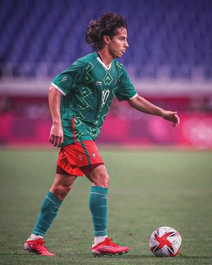 Image post by @diego_lainez on Instagram