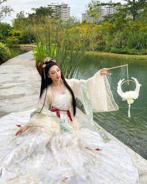 Image post by @opera.tang on Instagram