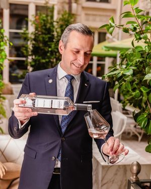 Image post by @rosewoodhoteldecrillon on Instagram