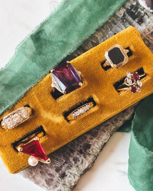 Image post by @maejeanvintage on Instagram