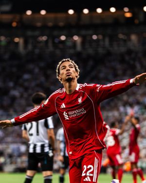 Image post by @LFC on Twitter
