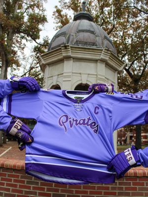 Image post by @ecuicehockey on Instagram
