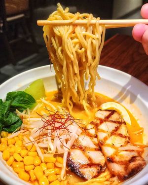 Image post by @omgitsbomb on Instagram