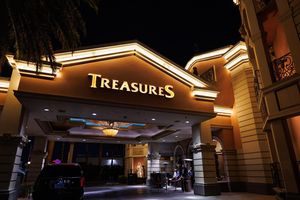 Image post by @treasureslvofficial on Instagram