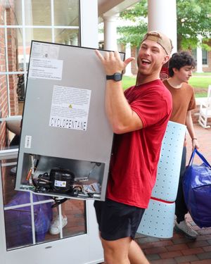 Image post by @elonbaseball on Instagram