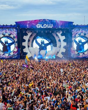 Image post by @projectglowfest on Instagram