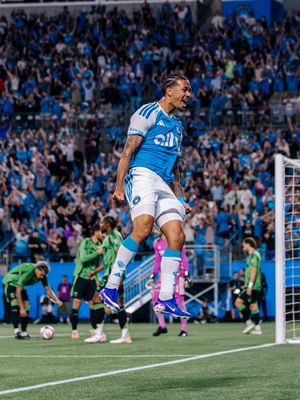 Image post by @CharlotteFC on Twitter