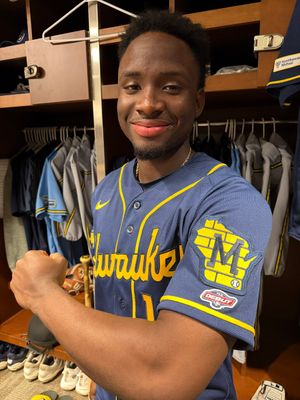 Image post by @Brewers on Twitter