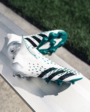 Image post by @soccerdotcom on Instagram