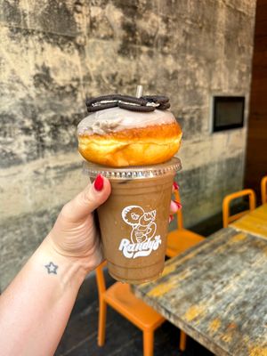 Image post by @randysdonuts on Instagram