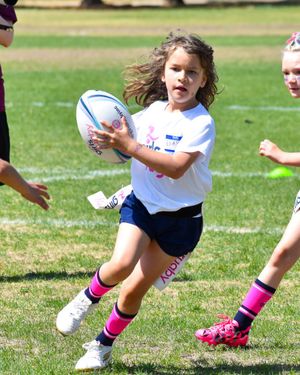 Image post by @girlsrugbysocal on Instagram