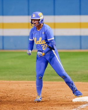 Image post by @uclasoftball on Instagram