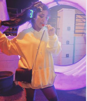Image post by @ashleyinlalaland on Instagram