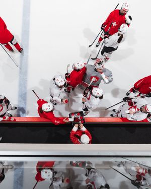 Image post by @swissicehockeywomen on Instagram