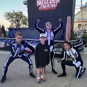 Image post by @Jessheartsthemeparks on Facebook