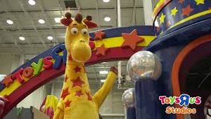 Video post by @toysrus on YouTube