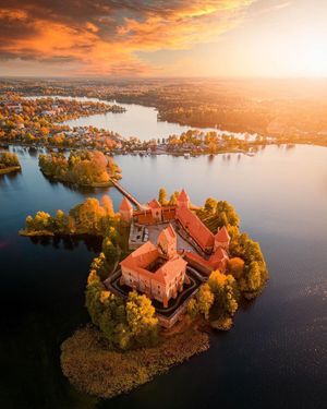 Image post by @droneartgallery on Instagram