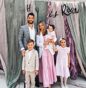 Image post by @kristiipartyof6 on Instagram
