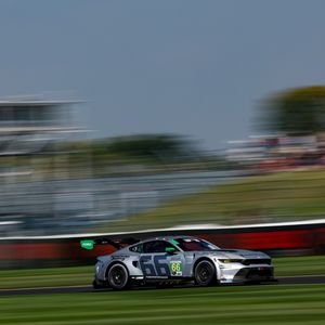 Image post by @gradientracing on Instagram