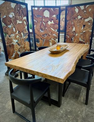 Image post by @homedesignstoremiami on Instagram