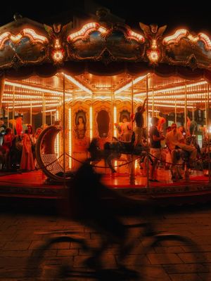 Image post by @moment on Instagram
