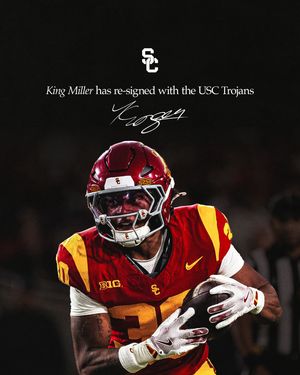 Image post by @uscfb on Instagram