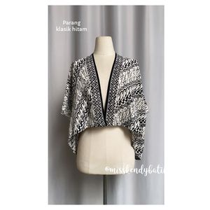 Image post by @misskendybatik on Instagram