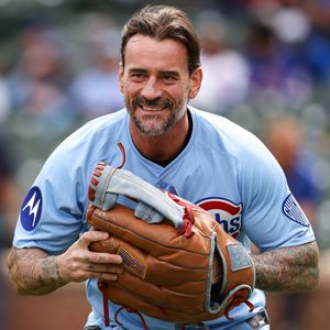 Image post by @MLB on Twitter