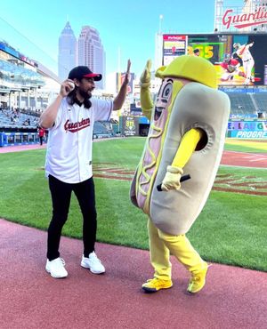 Image post by @CleHotDogs on Twitter