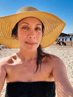 Image post by @therealdianaleeinosanto on Instagram