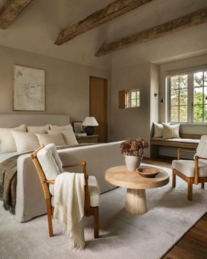 Image post by @shoppeamberinteriors on Instagram