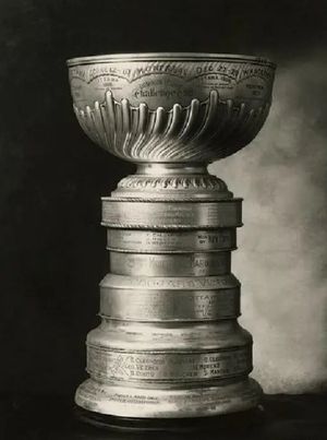 Image post by @girlsclubsports on Twitter