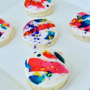 Image post by @theblondewhobakes on Instagram