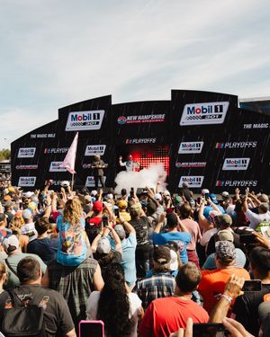 Image post by @nhms on Instagram