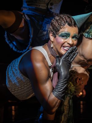 Video post by @whatsonstage on TikTok