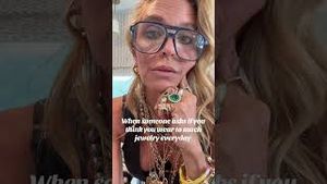 Video post by @shop.with.caroline on YouTube
