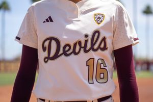 Image post by @ASUSoftball on Twitter