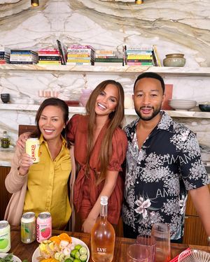 Image post by @chrissyteigen on Instagram
