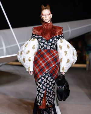 Image post by @nyfw on Instagram