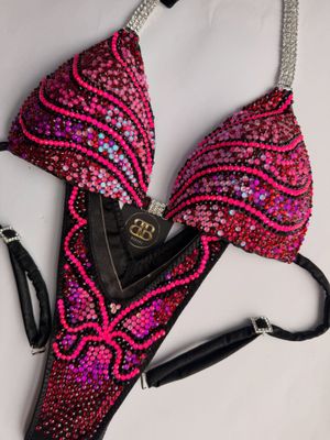 Image post by @bikinimama_store on Instagram