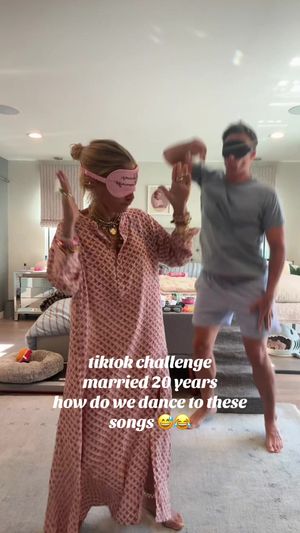 Video post by @shop.with.caroline on TikTok
