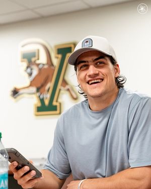 Image post by @uvmmhockey on Instagram