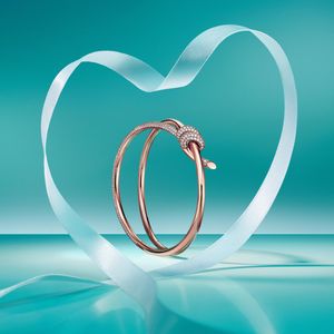 Image post by @TiffanyAndCo on Twitter