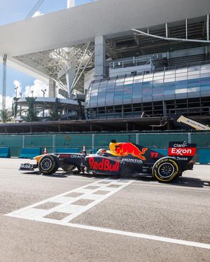 Image post by @f1mia on Instagram