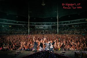 Image post by @kendallschmidt on Instagram