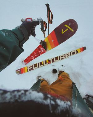 Image post by @j_skis on Instagram