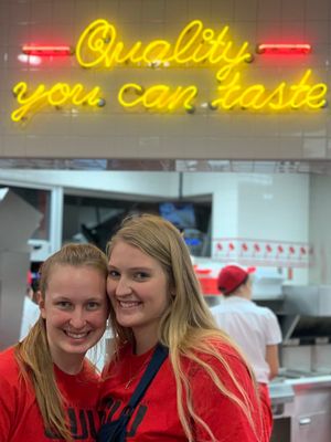 Image post by @SUUVolleyball on Twitter